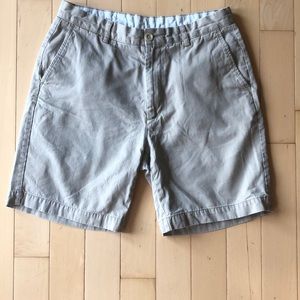 Roundtree and Yorke khaki shorts